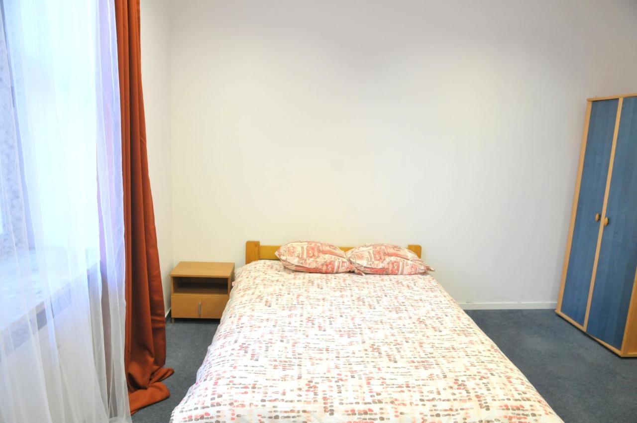 Economic Rooms- 24H Self Check-In Poznan Luaran gambar